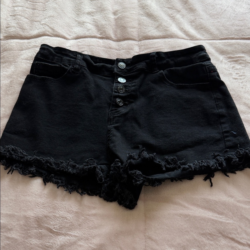 SHEIN Black Frayed Hem Jean‎ Shorts
